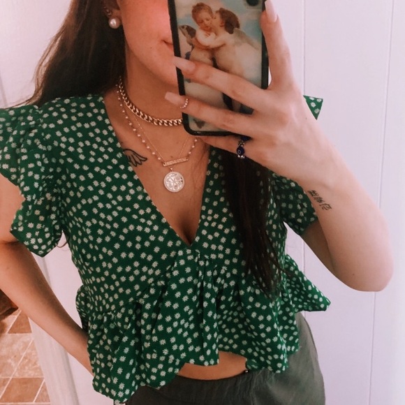 Green crop top - Picture 2 of 3